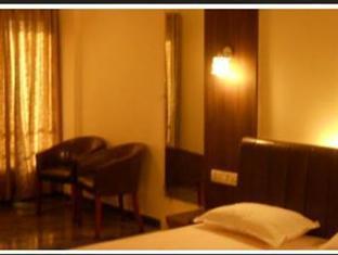 Hotel Grand 3D Bhuj Zewnętrze zdjęcie