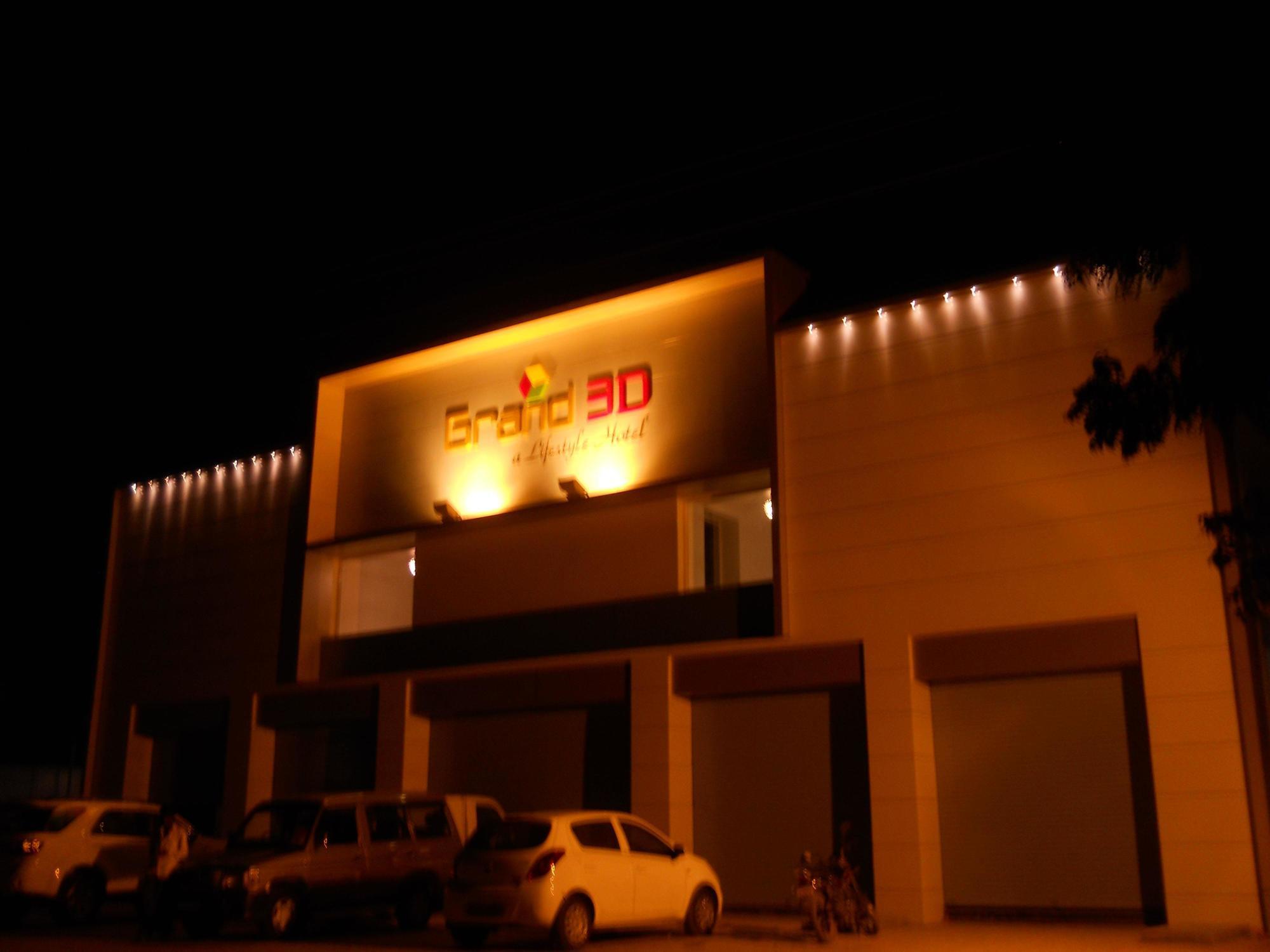 Hotel Grand 3D Bhuj Zewnętrze zdjęcie
